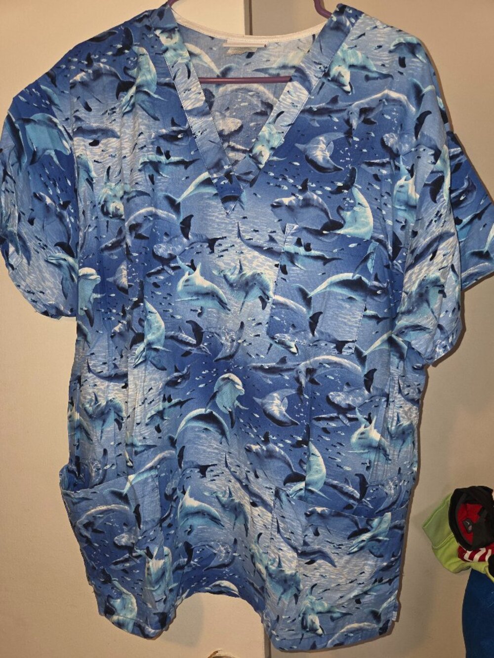 Womens nursing scrub top size xl dolphins